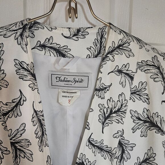 2 pc suit - white with black - Picture 2 of 7